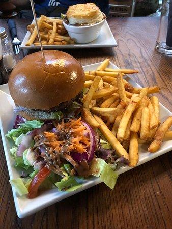 The Fiddlers Arms